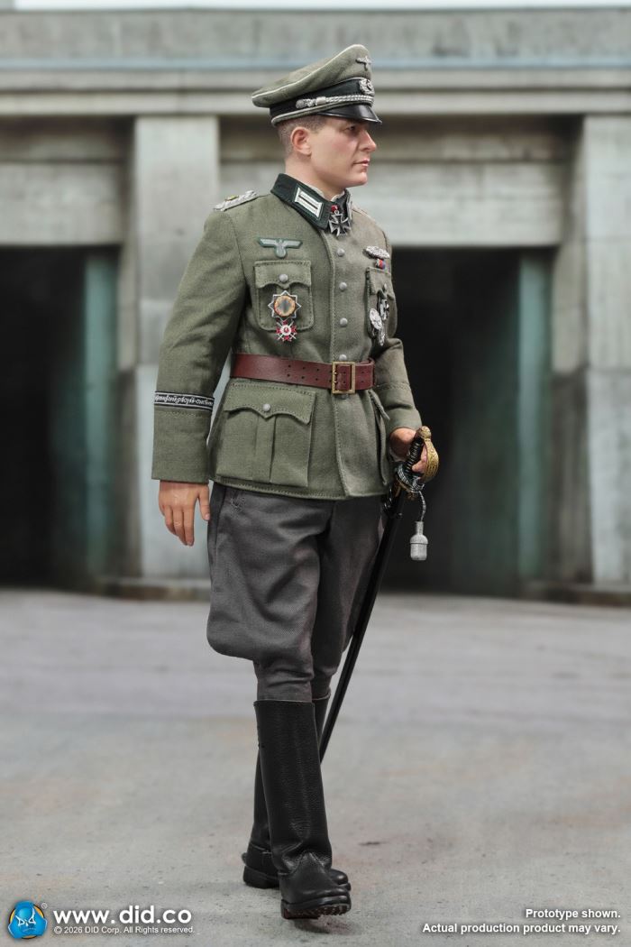 WWII German Wehrmacht Officer - Otto Remehr 1/6