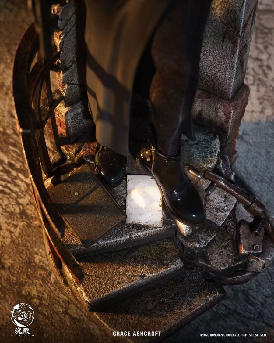 Grace Ashcroft Noir outfit - Resident Evil Requiem 1/4