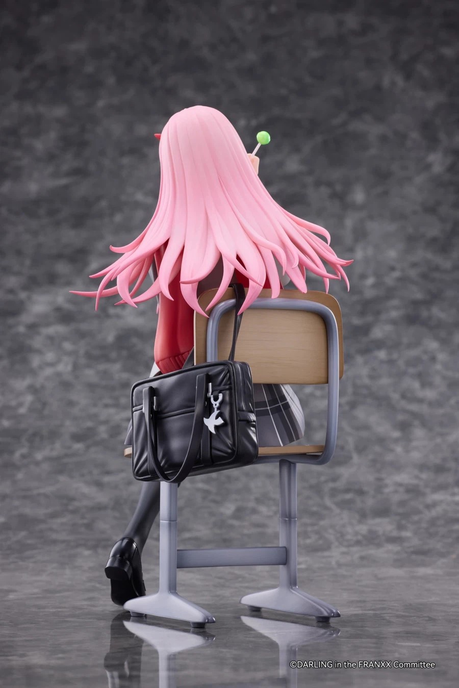DARLING in the FRANXX Zero Two 1/6