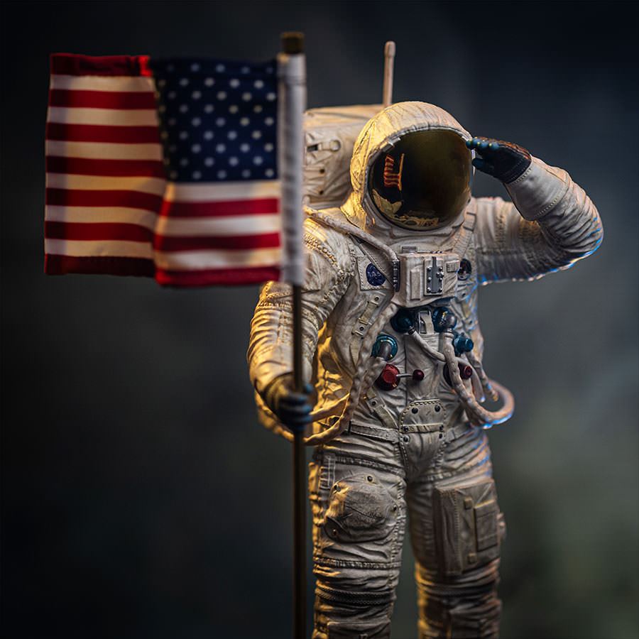 Apollo 11 Astronaut 1/10