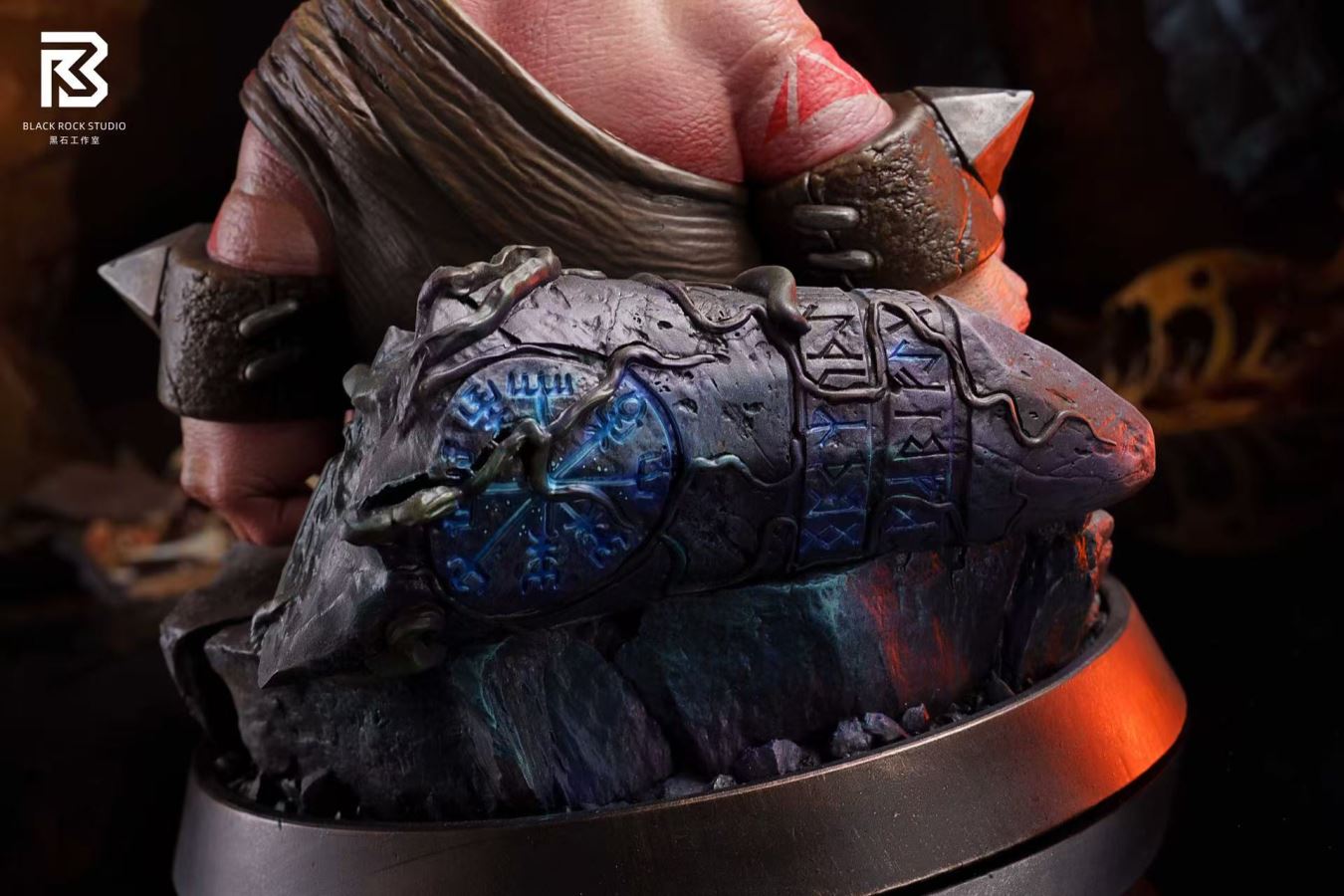 Q ver Gryphon Hatchling & Gorian Butcher & Dread Horrorling