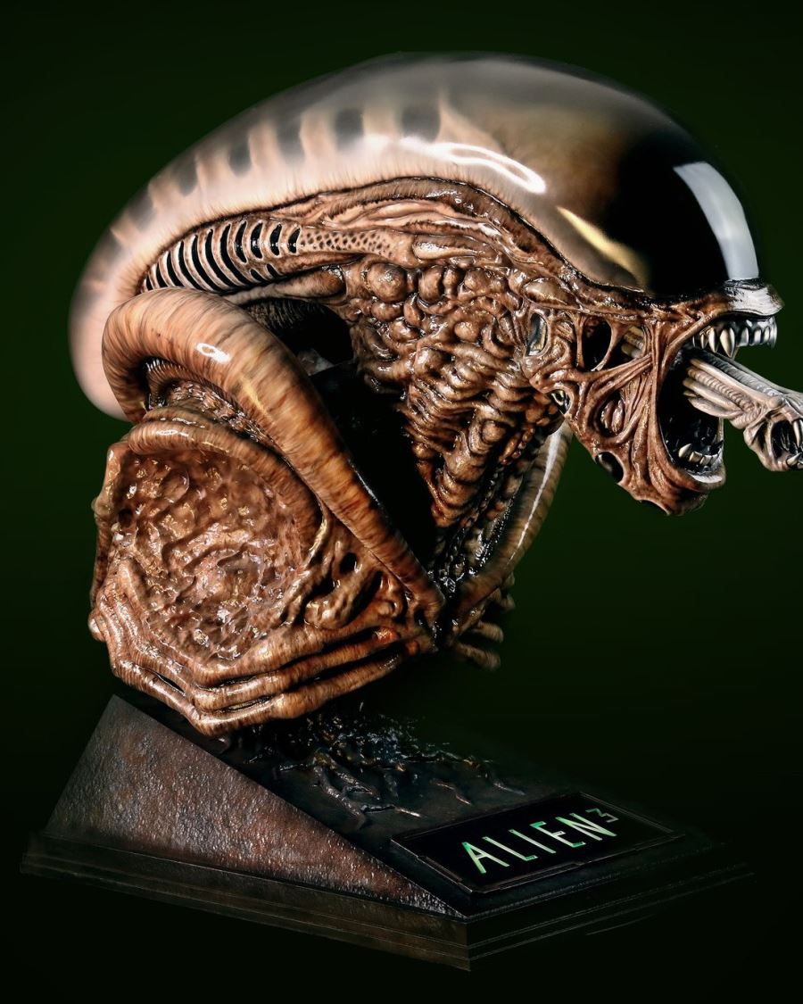 Life-Size Dog Alien Bust