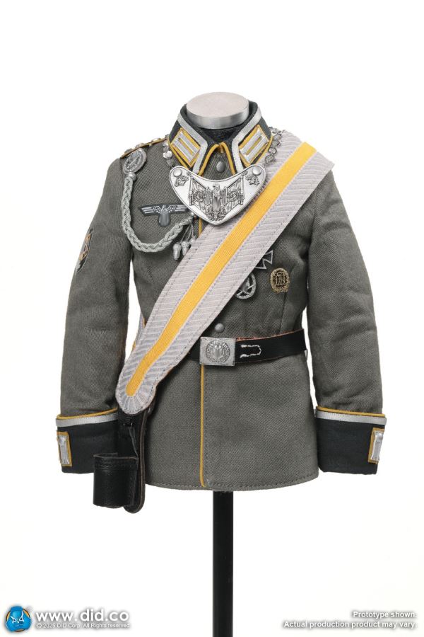 WWII German Cavalry Standard Bearer - Ansermo 1/6