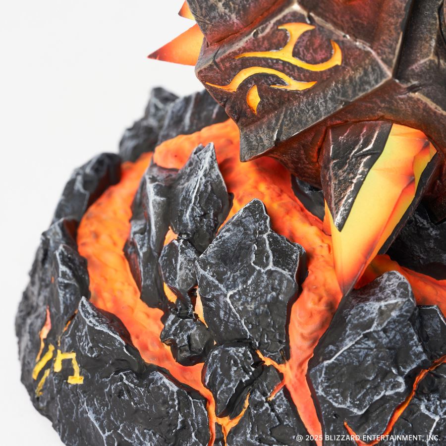World of Warcraft Sulfuras Hand of Ragnaros Collector’s Edition Replica