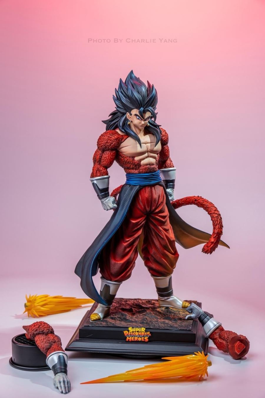 Vegito SSJ 4 - Dragon Ball