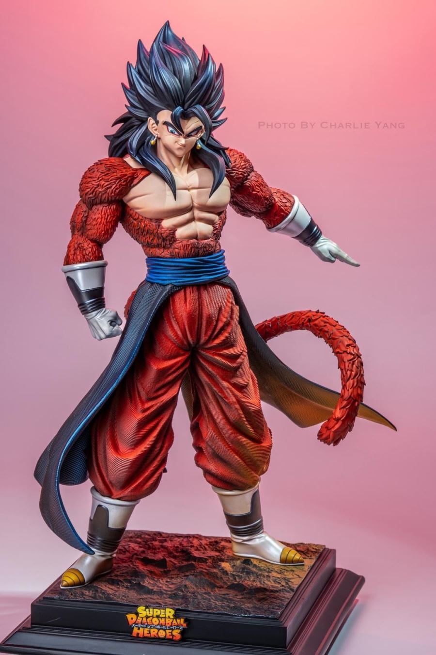 Vegito SSJ 4 - Dragon Ball