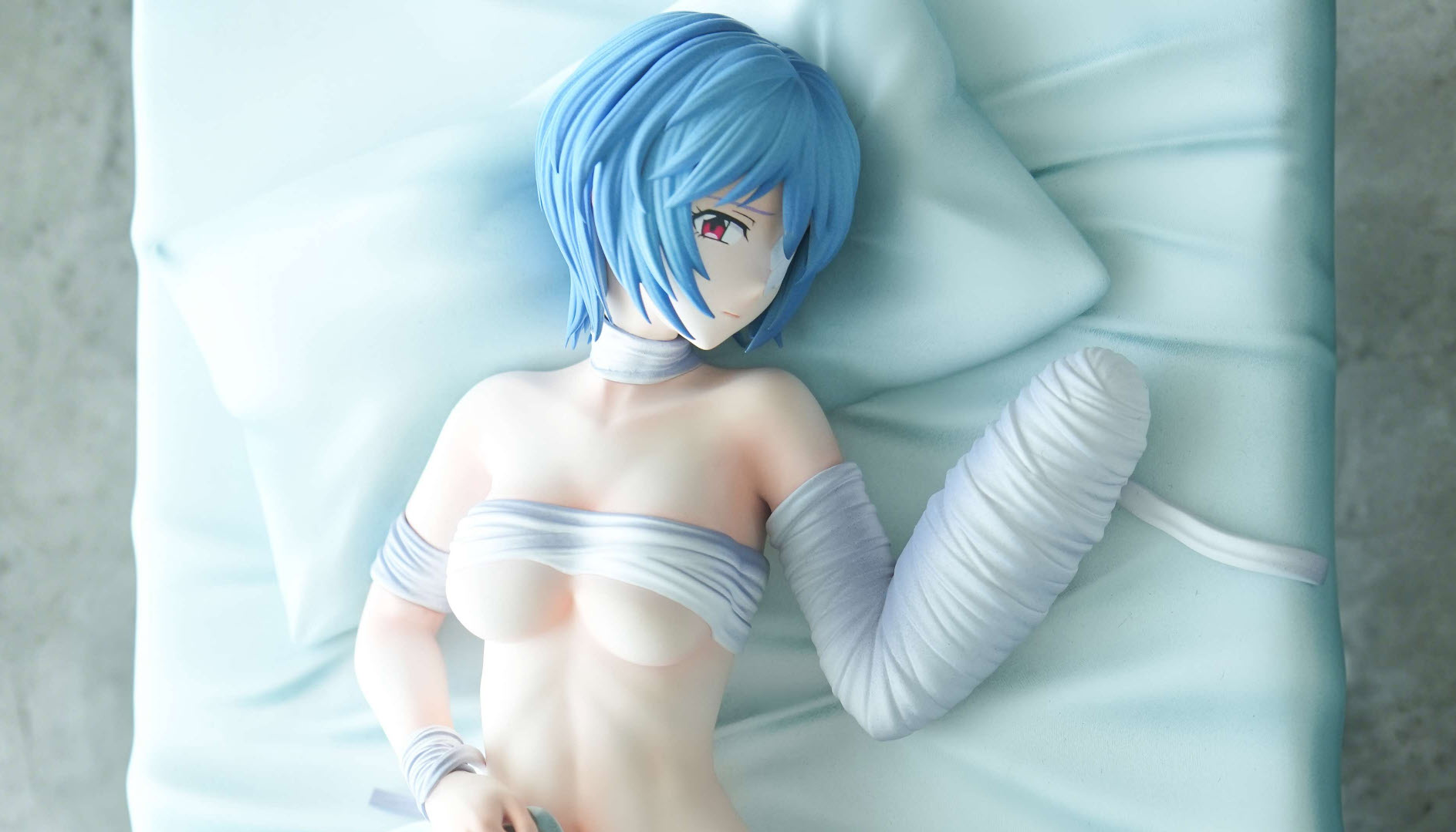 Ayanami Rei lying on hospital bed - Evangelion 1/6
