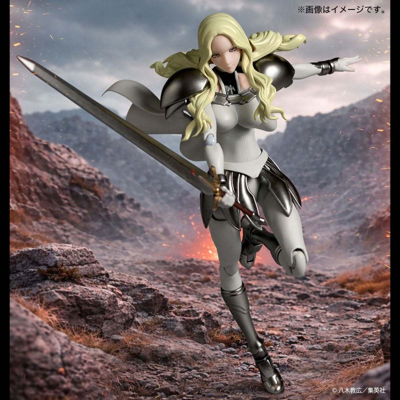 Revoltech Smiling Teresa - Claymore