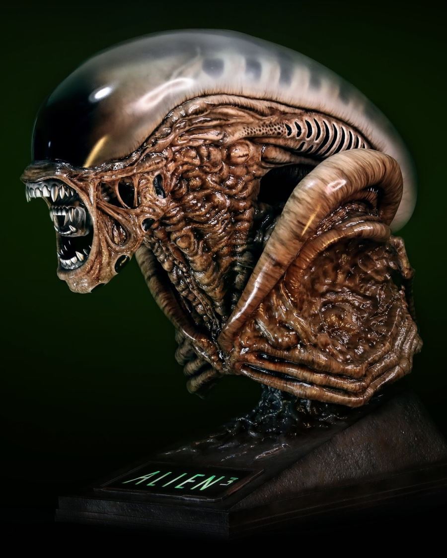 Life-Size Dog Alien Bust