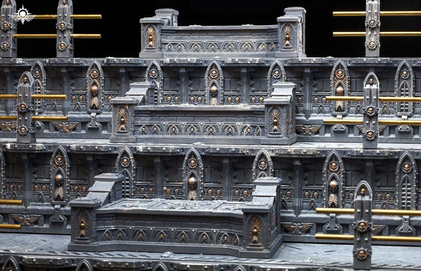 Steel Forged Warhammer Type Bro Mountain 2.0 Stepped Infinite Assembly Display Stand