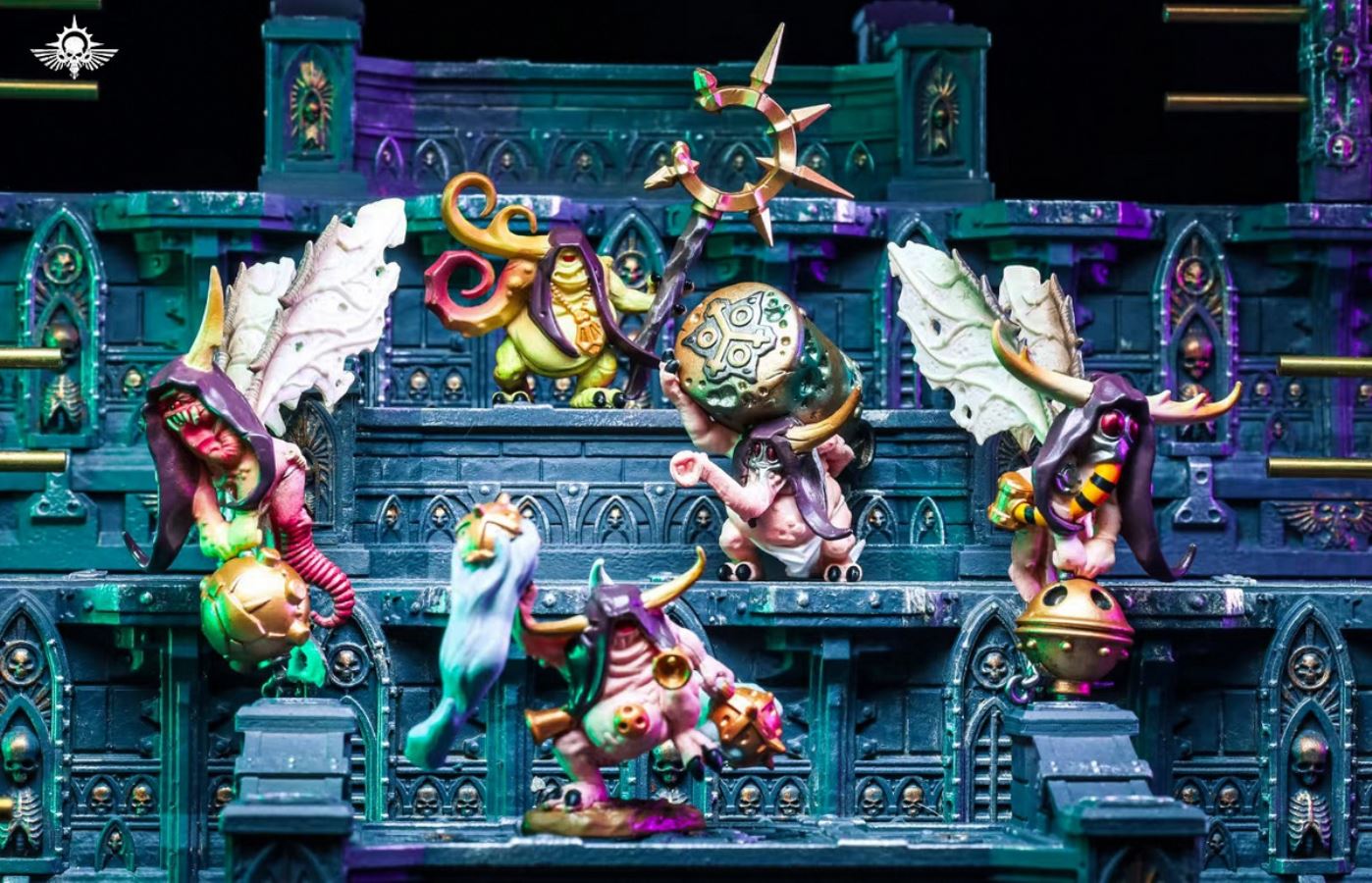 Steel Forged Warhammer Type Bro Mountain 2.0 Stepped Infinite Assembly Display Stand