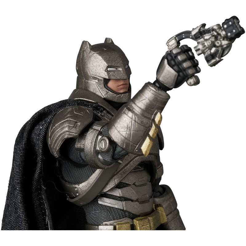 MAFEX No.313 MAFEX ARMORED BATMAN Ver.1.5