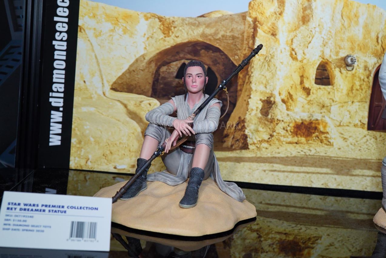 รวมภาพถ่ายงานปั้นค่าย Diamond Select Toys ในงาน Toy Fair 2020