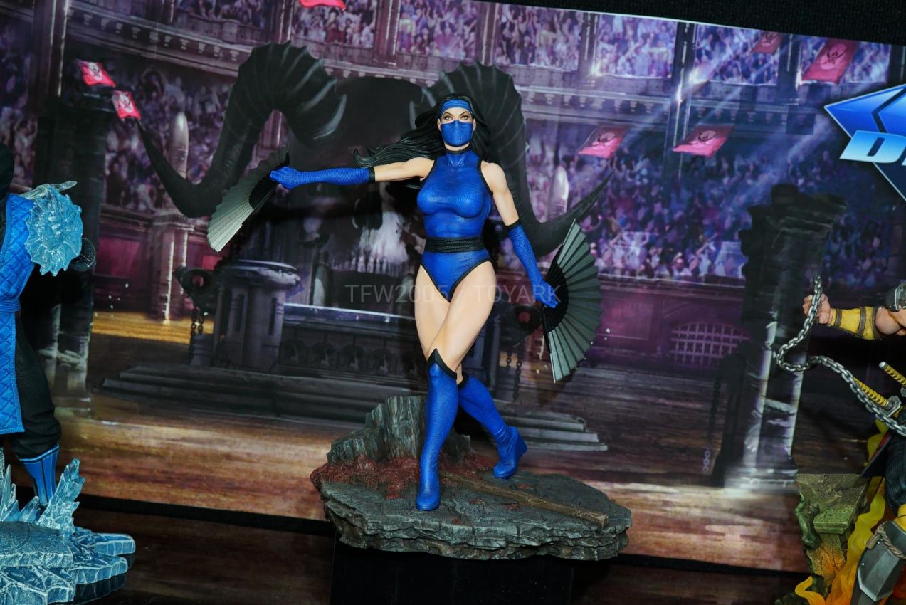 รวมภาพถ่ายงานปั้นค่าย Diamond Select Toys ในงาน Toy Fair 2020