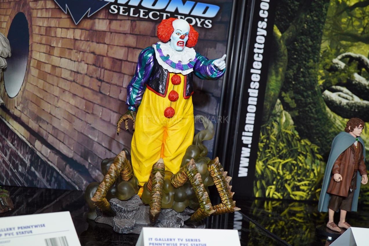 รวมภาพถ่ายงานปั้นค่าย Diamond Select Toys ในงาน Toy Fair 2020