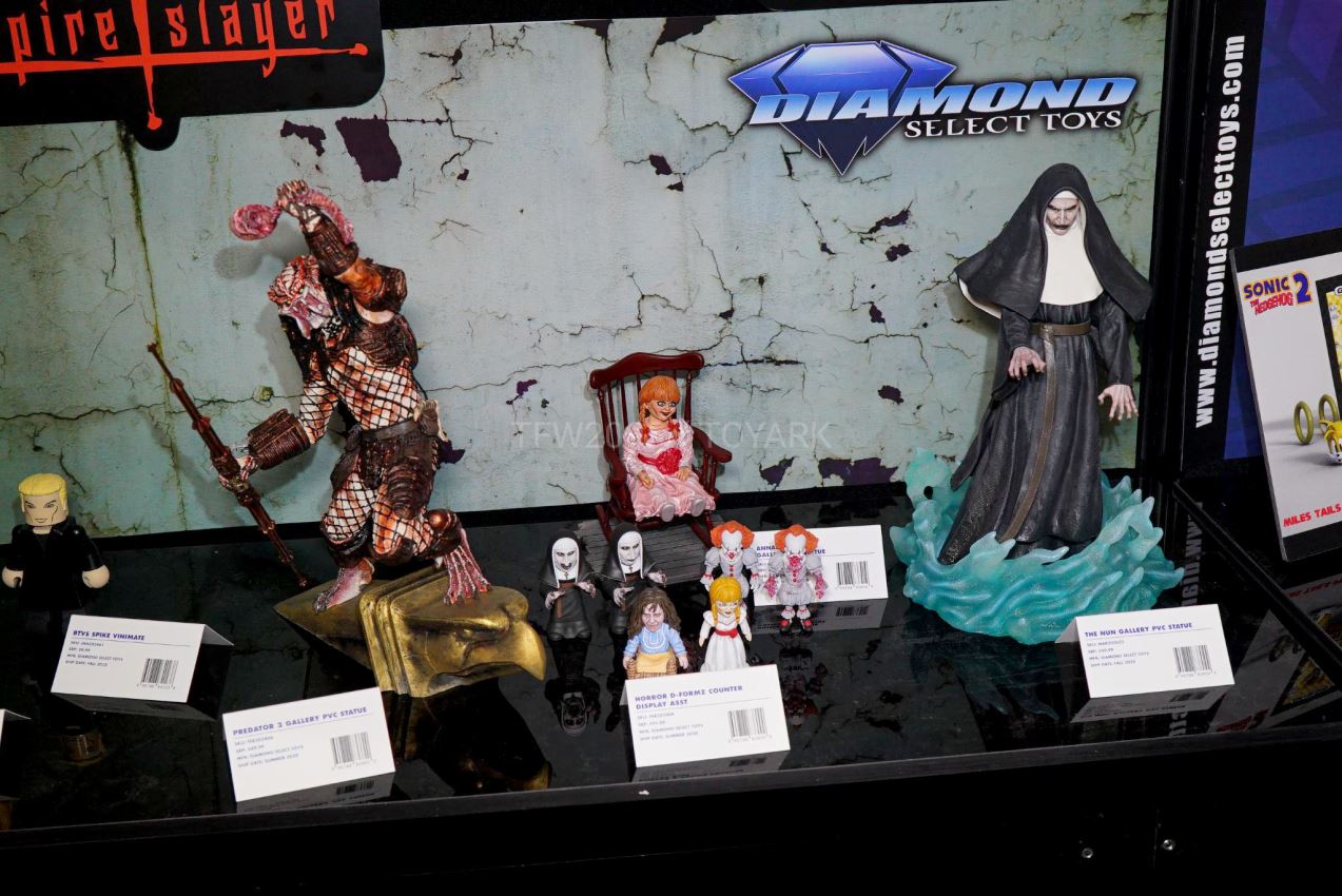 รวมภาพถ่ายงานปั้นค่าย Diamond Select Toys ในงาน Toy Fair 2020