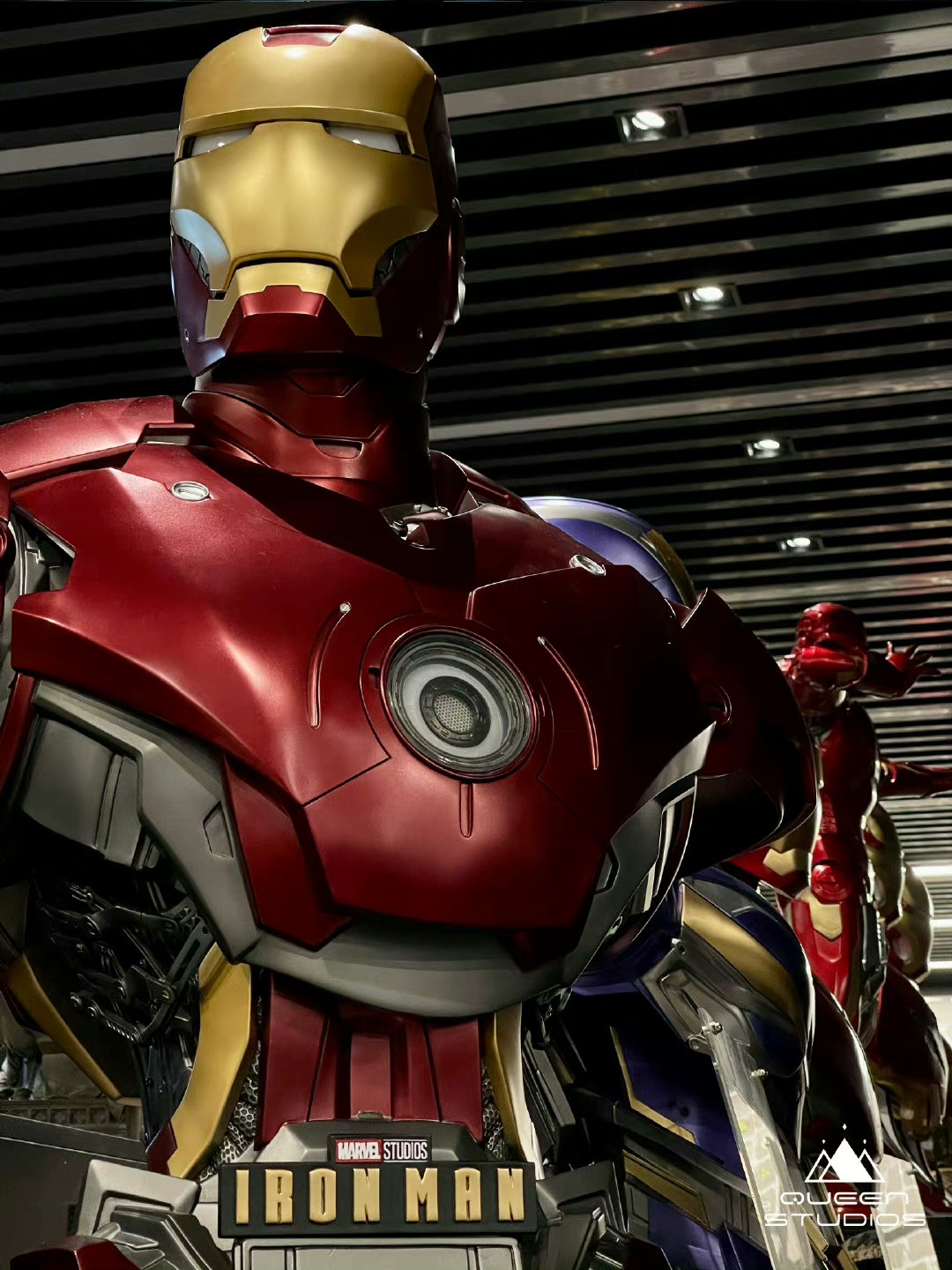 พรีวิวแบบชัด ๆ กับ Iron Man Mark III Bust ค่าย Queen Studios