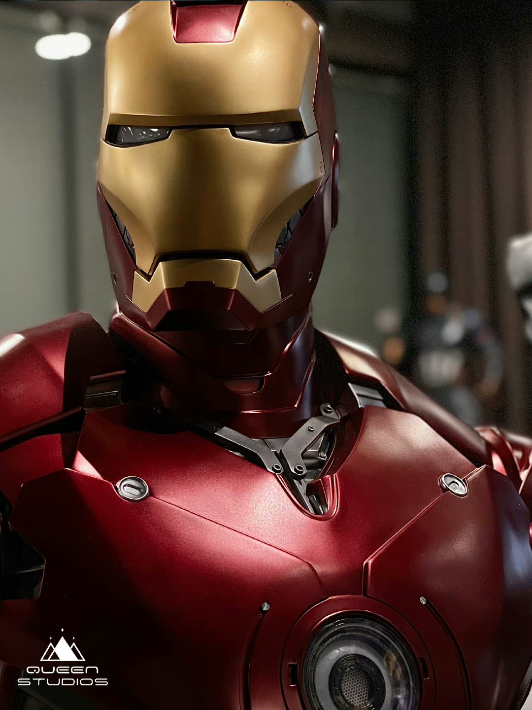 พรีวิวแบบชัด ๆ กับ Iron Man Mark III Bust ค่าย Queen Studios