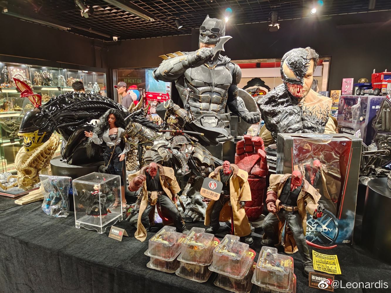 แชร์ภาพถ่าย พิพิธภัณฑ์ของเล่น Black Metal Black Gold