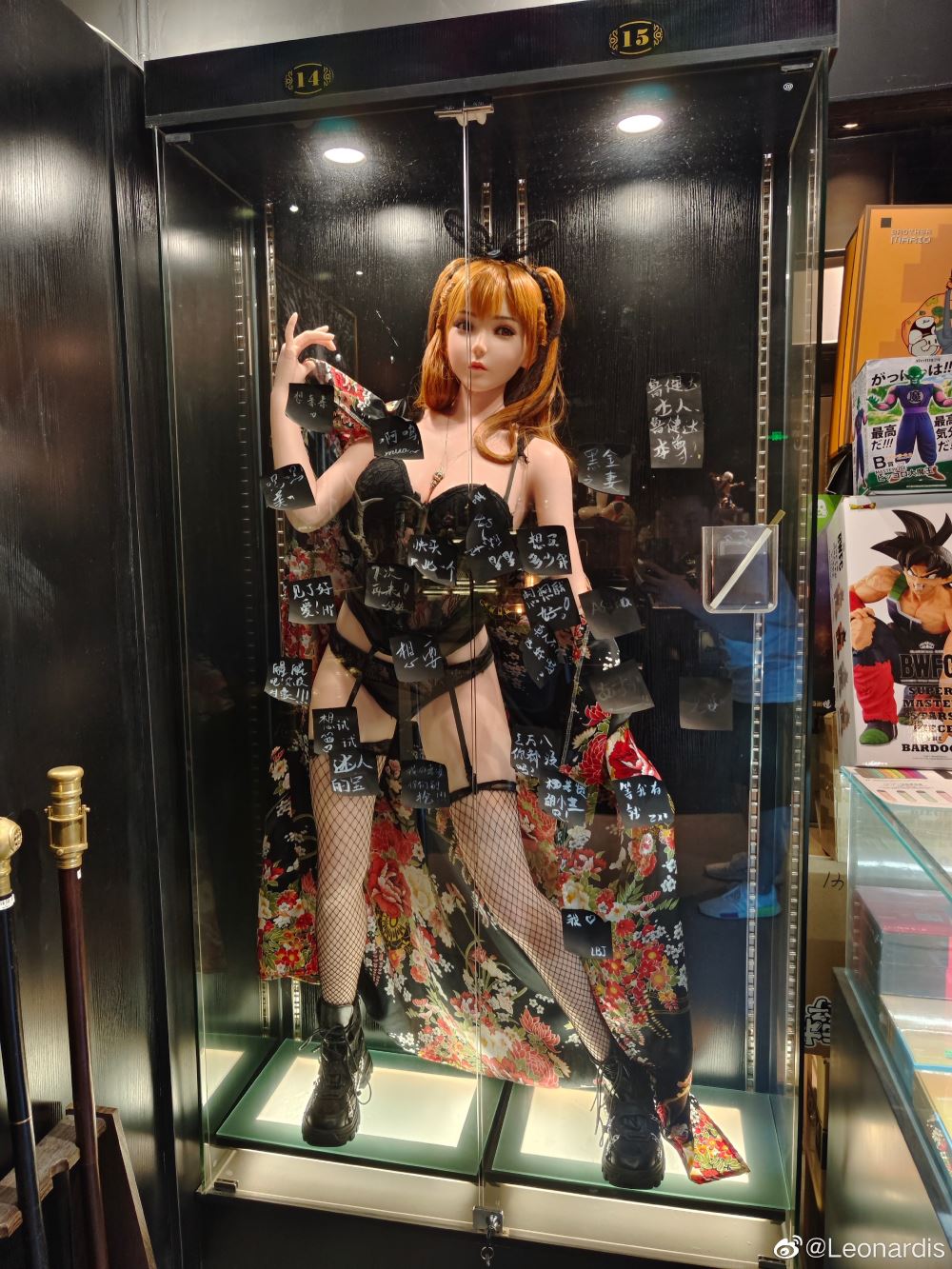 แชร์ภาพถ่าย พิพิธภัณฑ์ของเล่น Black Metal Black Gold