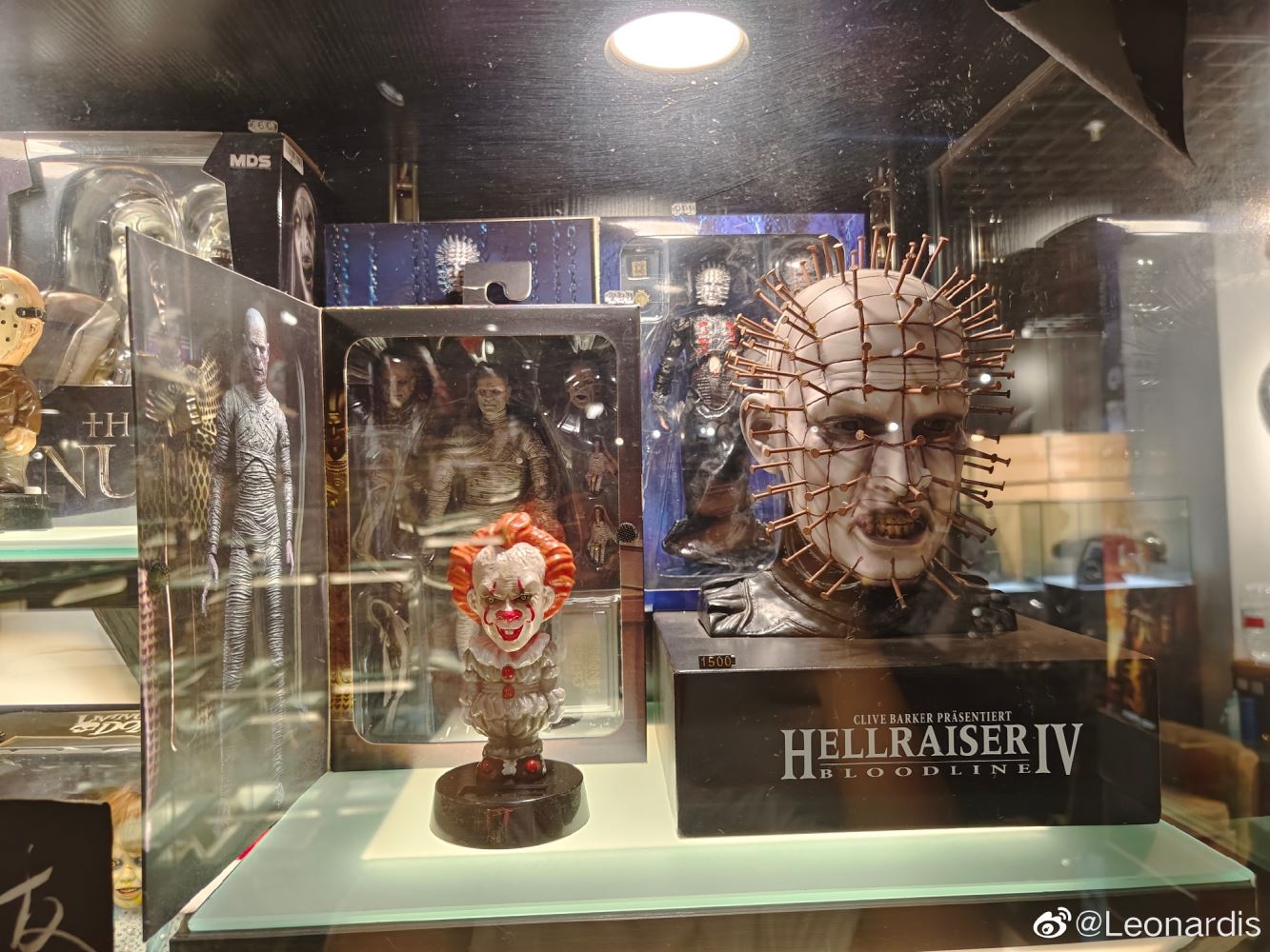 แชร์ภาพถ่าย พิพิธภัณฑ์ของเล่น Black Metal Black Gold