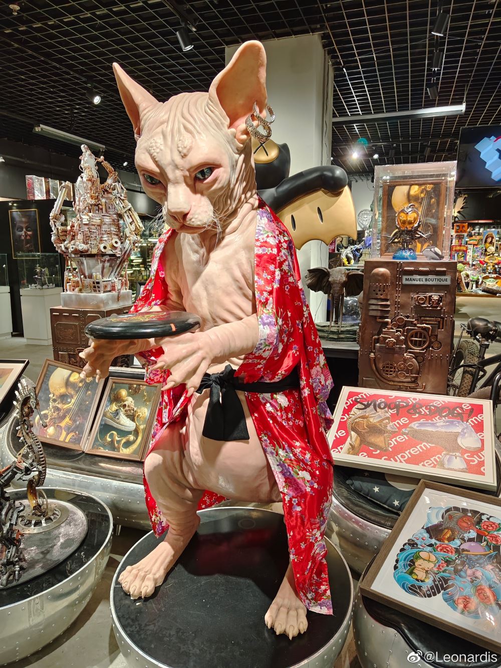 แชร์ภาพถ่าย พิพิธภัณฑ์ของเล่น Black Metal Black Gold