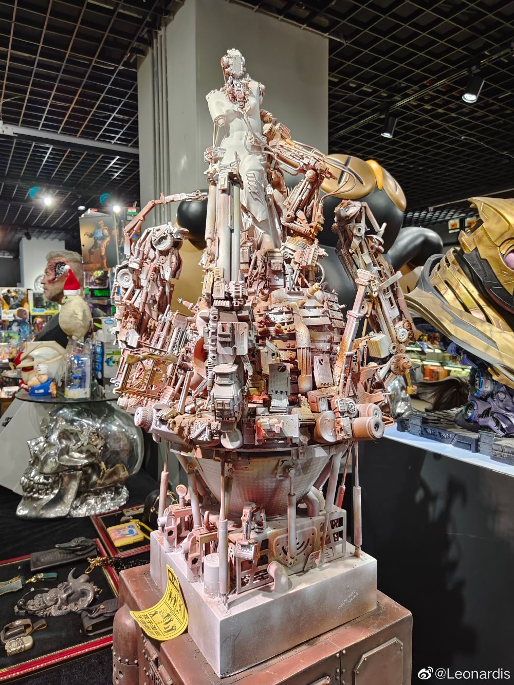 แชร์ภาพถ่าย พิพิธภัณฑ์ของเล่น Black Metal Black Gold