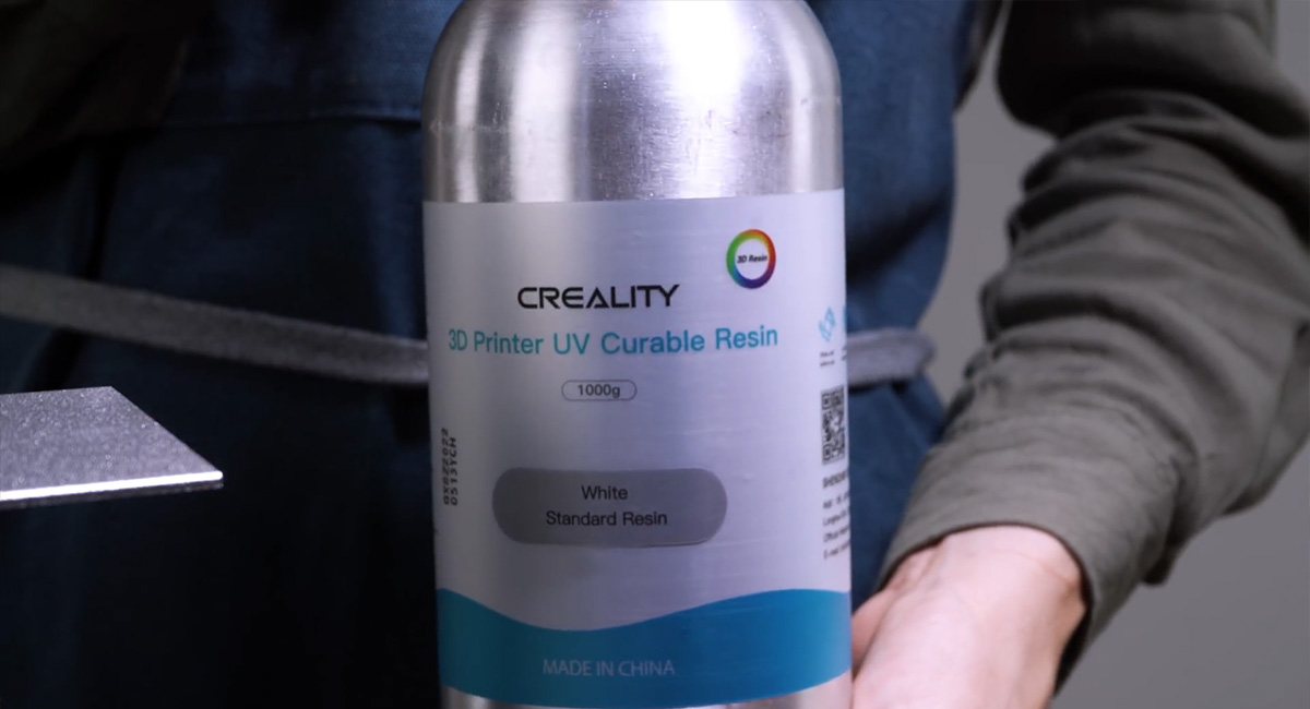 ชมขั้นตอนการสร้างไดโอรามาสวย ๆ Two-Headed Scorpion Guards an old palace