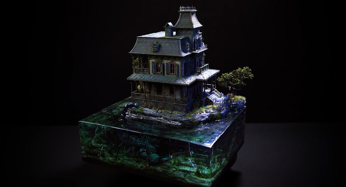 ชมขั้นตอนการสร้างไดโอรามาสวย ๆ Two-Headed Scorpion Guards an old palace