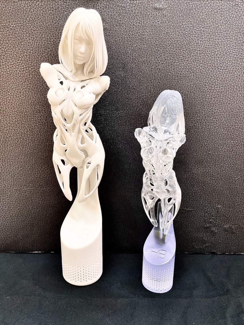 สวยล้ำไปอีกแบบ กับงาน GK หุ่น Android HB01 Transparent Ver