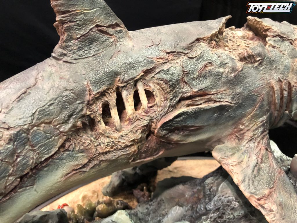 โหดจริง! กับ Zombie Shark งานปั้นออริจินัลของค่าย Queen Studios