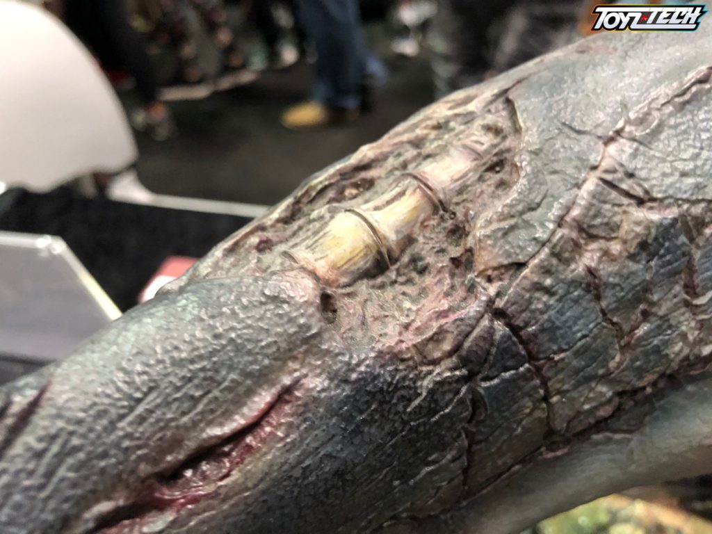 โหดจริง! กับ Zombie Shark งานปั้นออริจินัลของค่าย Queen Studios