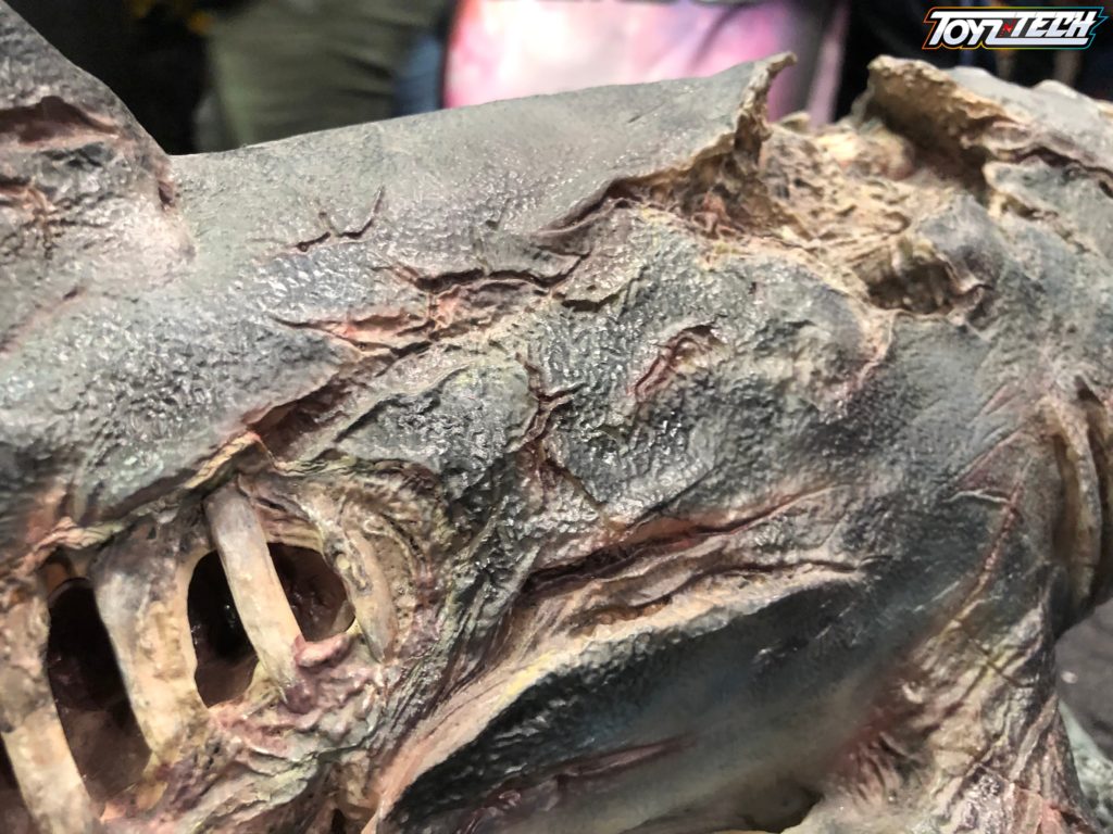 โหดจริง! กับ Zombie Shark งานปั้นออริจินัลของค่าย Queen Studios