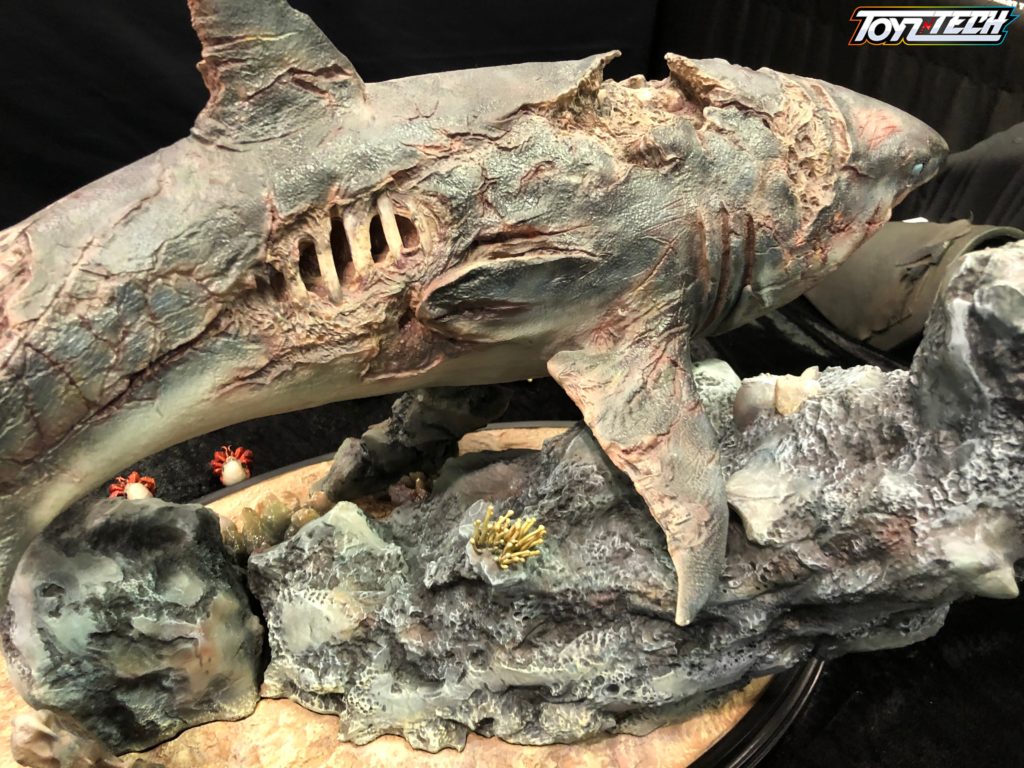 โหดจริง! กับ Zombie Shark งานปั้นออริจินัลของค่าย Queen Studios