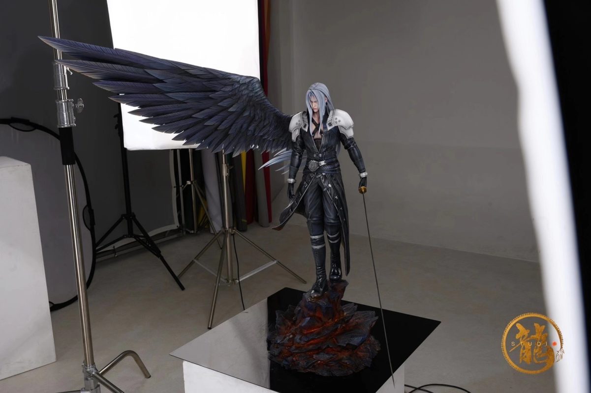 ภาพถ่ายสินค้าจริงของ Sephiroth ของค่าย Dragon Studio