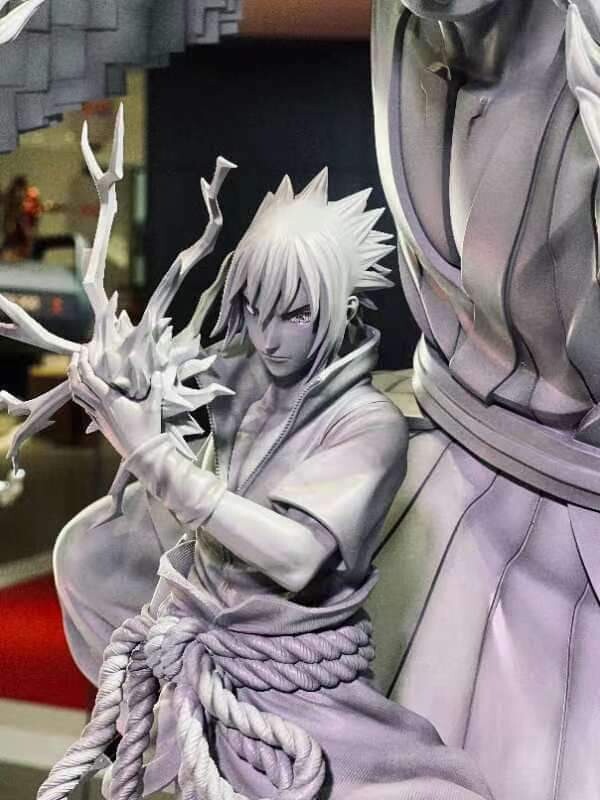 ภาพถ่ายจริงกับงานปั้นเรซิ่นต้นแบบนารูโตะของค่าย Pickstar Studios