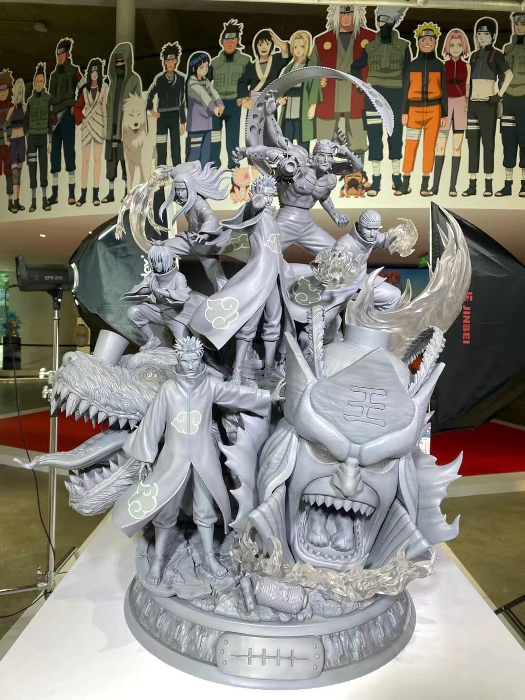 ภาพถ่ายจริงกับงานปั้นเรซิ่นต้นแบบนารูโตะของค่าย Pickstar Studios