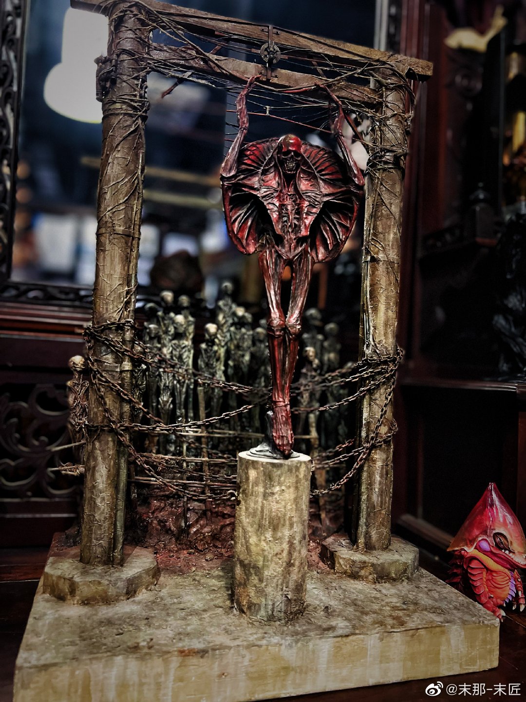 โยเนยามะ ไคสุเกะ กับงานปั้นสไตล์ครีเอเจอร์ที่จัดประมูลขึ้นเป็นพิเศษ