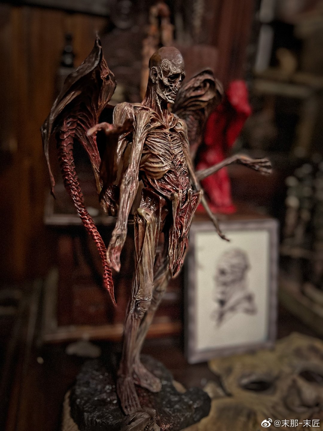 โยเนยามะ ไคสุเกะ กับงานปั้นสไตล์ครีเอเจอร์ที่จัดประมูลขึ้นเป็นพิเศษ