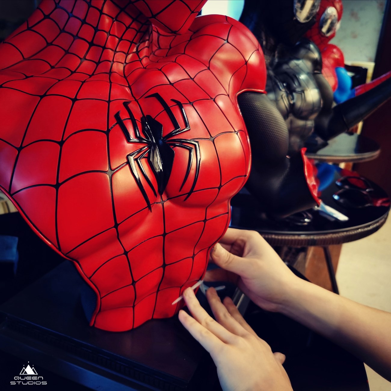 เบื้องหลังงานปั้น Spiderman Bust ค่าย Queen Studios