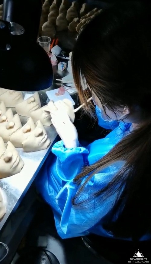 Queen Studio ปล่อยภาพเบื้องหลังงานปั้น Joker และ Captain Marvel